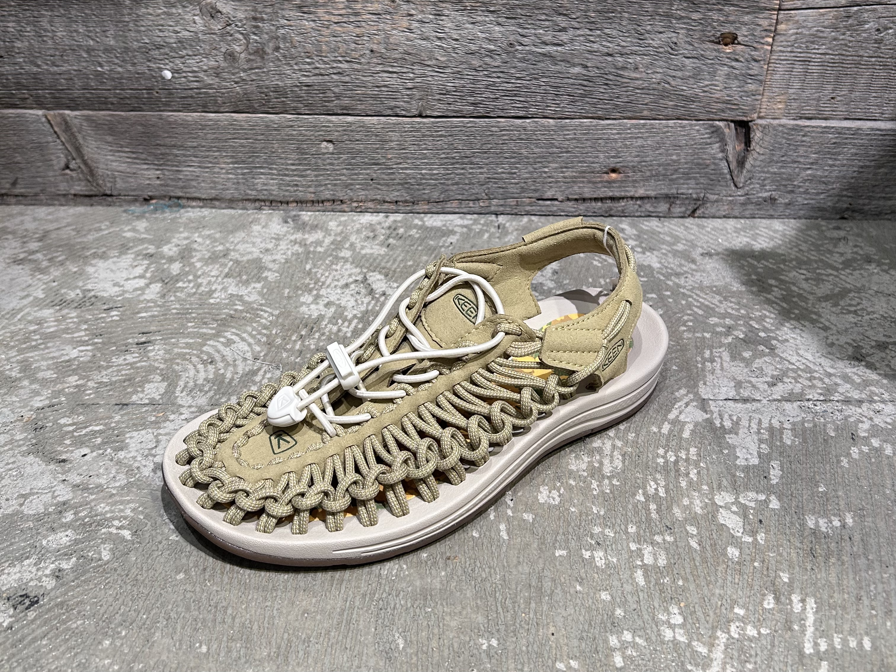 ツインフィッシュ　湘南ブランド アクセルレーターサーフボードのフラッグシップモデル「SHONAN