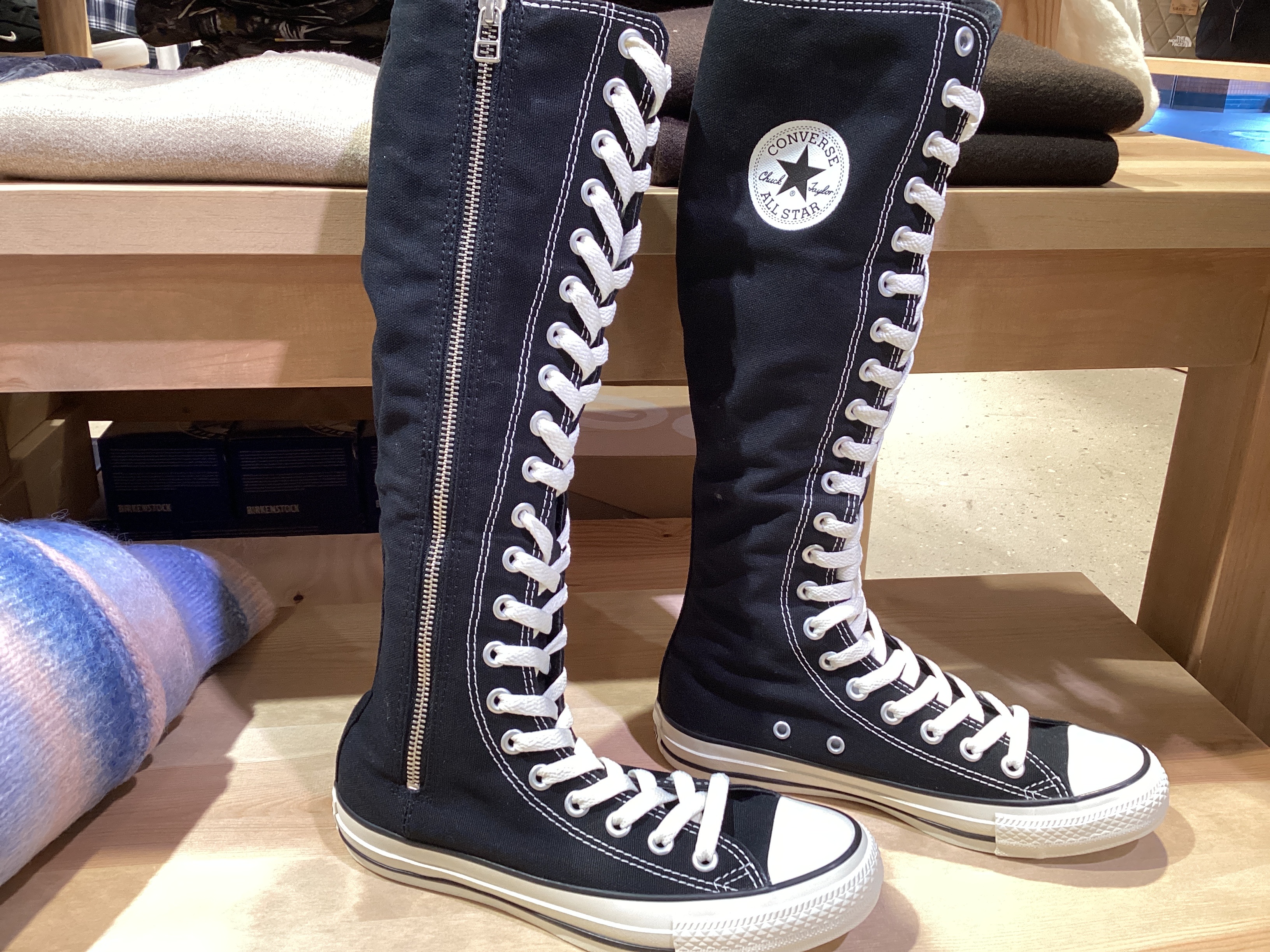 韓国限定converse23.5 めっちゃ羨ましがられた韓国限定もこもこコンバース | みたらし